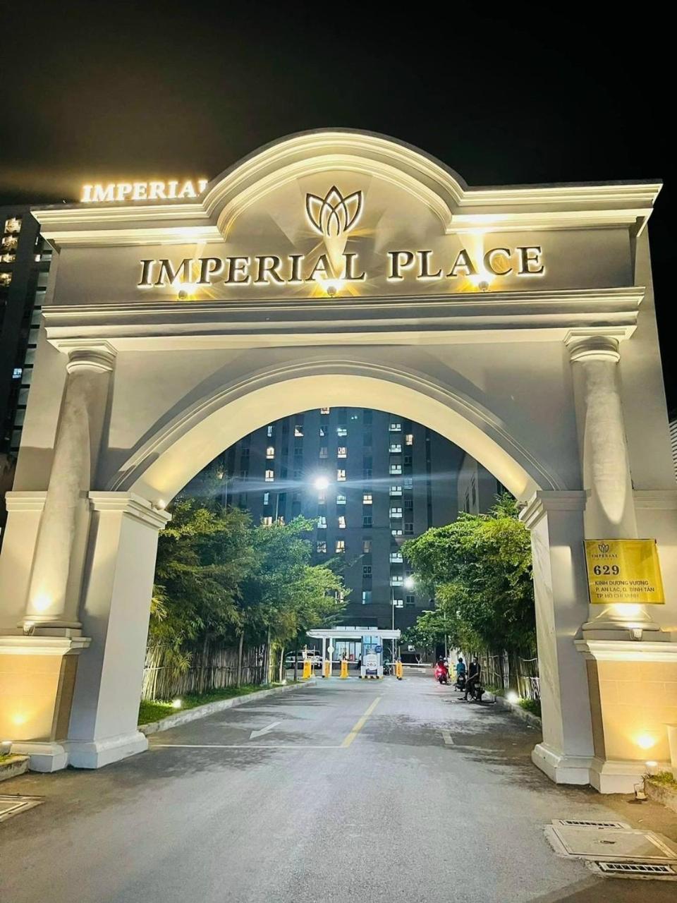 Can Ho Cao Cap Imperial Place Ho-Chi-Minh-Stadt Exterior foto